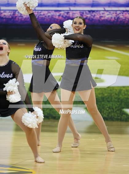 Thumbnail 2 in Grandview (CHSAA 5A State Spirit Championships) photogallery.