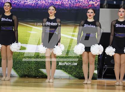 Thumbnail 2 in Grandview (CHSAA 5A State Spirit Championships) photogallery.