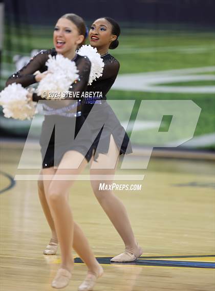 Thumbnail 2 in Grandview (CHSAA 5A State Spirit Championships) photogallery.