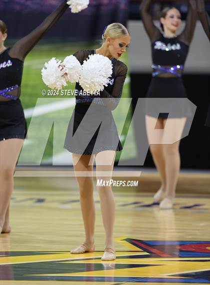 Thumbnail 1 in Grandview (CHSAA 5A State Spirit Championships) photogallery.
