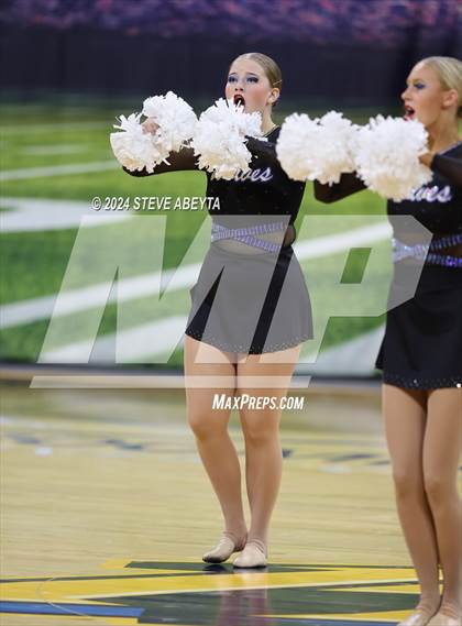Thumbnail 2 in Grandview (CHSAA 5A State Spirit Championships) photogallery.