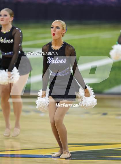 Thumbnail 1 in Grandview (CHSAA 5A State Spirit Championships) photogallery.