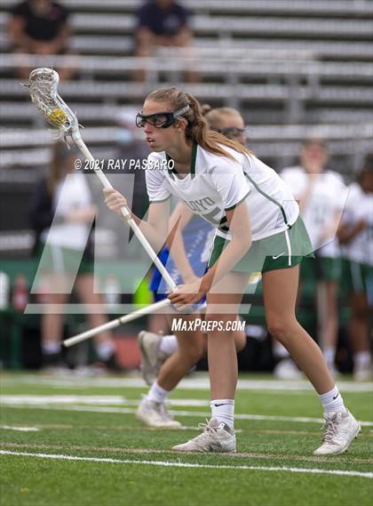 Thumbnail 3 in Riverhead vs William Floyd photogallery.
