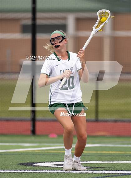Thumbnail 3 in Riverhead vs William Floyd photogallery.
