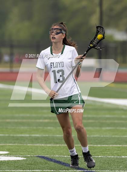 Thumbnail 3 in Riverhead vs William Floyd photogallery.