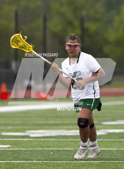 Thumbnail 2 in Riverhead vs William Floyd photogallery.