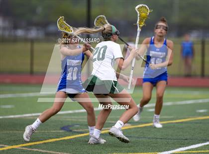Thumbnail 2 in Riverhead vs William Floyd photogallery.