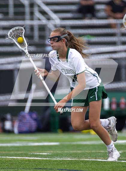 Thumbnail 3 in Riverhead vs William Floyd photogallery.