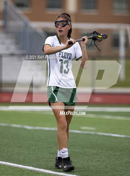 Thumbnail 2 in Riverhead vs William Floyd photogallery.
