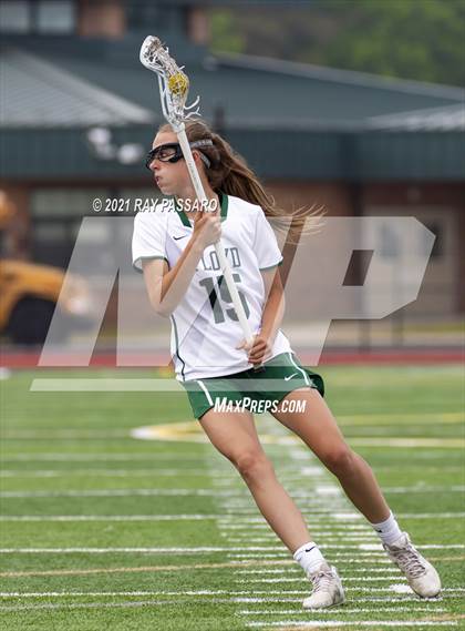 Thumbnail 3 in Riverhead vs William Floyd photogallery.
