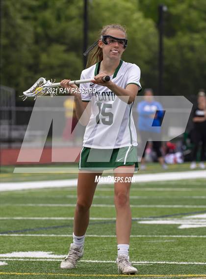 Thumbnail 1 in Riverhead vs William Floyd photogallery.