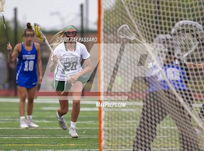 Thumbnail 1 in Riverhead vs William Floyd photogallery.