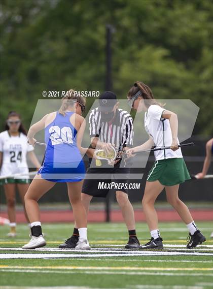 Thumbnail 2 in Riverhead vs William Floyd photogallery.