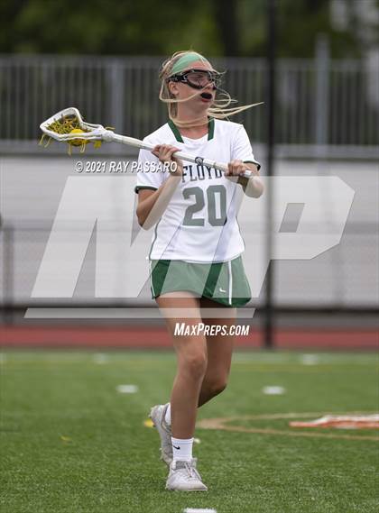 Thumbnail 3 in Riverhead vs William Floyd photogallery.