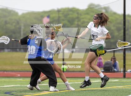 Thumbnail 1 in Riverhead vs William Floyd photogallery.