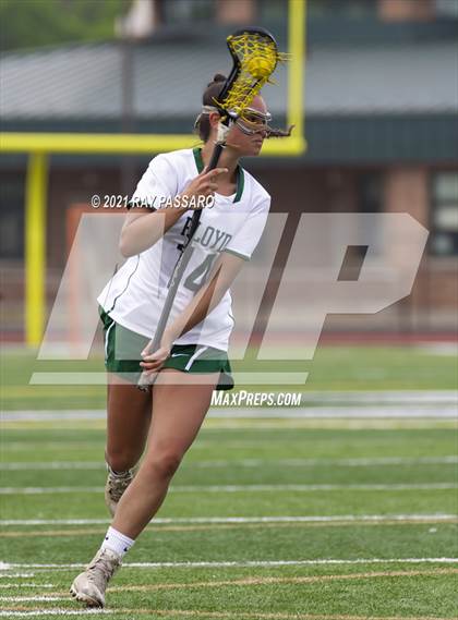 Thumbnail 3 in Riverhead vs William Floyd photogallery.