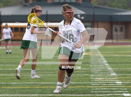 Thumbnail 3 in Riverhead vs William Floyd photogallery.