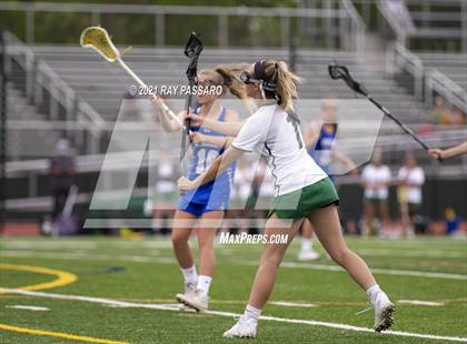 Thumbnail 1 in Riverhead vs William Floyd photogallery.