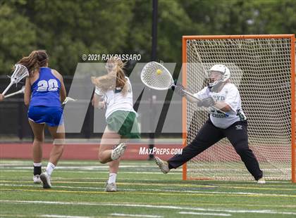 Thumbnail 2 in Riverhead vs William Floyd photogallery.