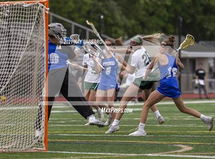 Thumbnail 1 in Riverhead vs William Floyd photogallery.