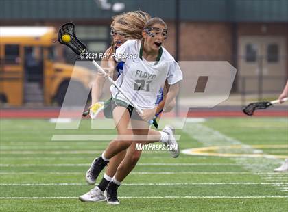 Thumbnail 2 in Riverhead vs William Floyd photogallery.