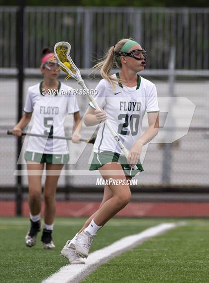 Thumbnail 1 in Riverhead vs William Floyd photogallery.