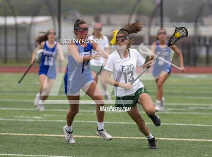 Thumbnail 3 in Riverhead vs William Floyd photogallery.