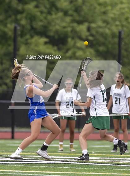 Thumbnail 3 in Riverhead vs William Floyd photogallery.