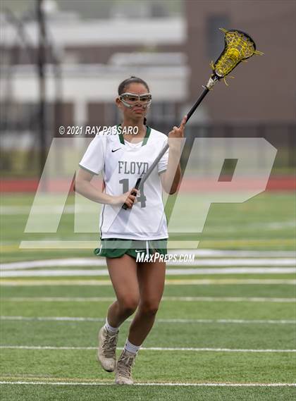 Thumbnail 1 in Riverhead vs William Floyd photogallery.