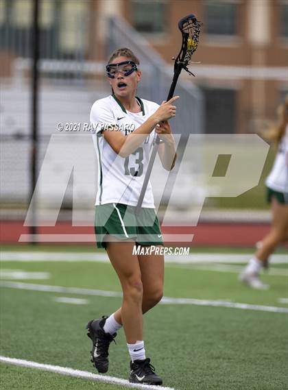 Thumbnail 3 in Riverhead vs William Floyd photogallery.