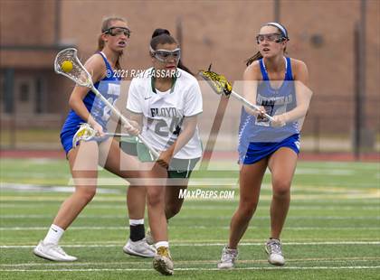Thumbnail 3 in Riverhead vs William Floyd photogallery.