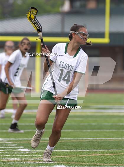 Thumbnail 1 in Riverhead vs William Floyd photogallery.