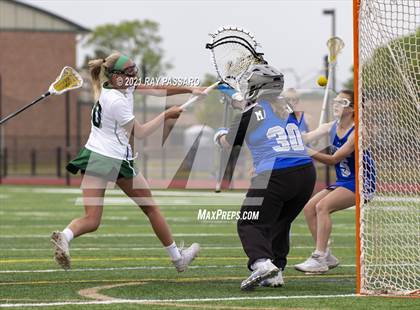 Thumbnail 2 in Riverhead vs William Floyd photogallery.