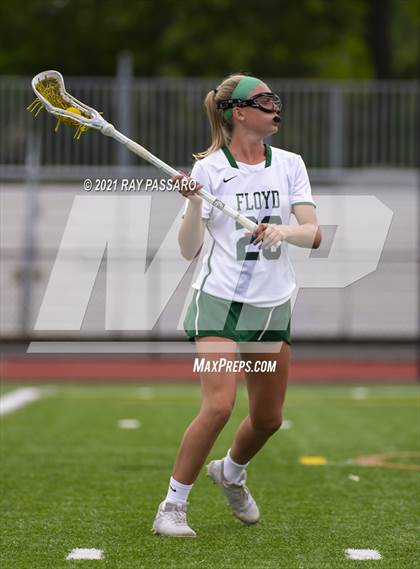 Thumbnail 1 in Riverhead vs William Floyd photogallery.