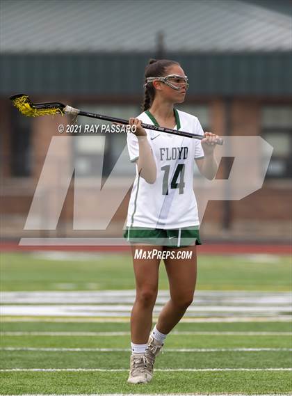 Thumbnail 1 in Riverhead vs William Floyd photogallery.