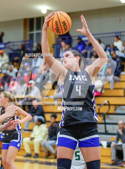 Thumbnail 1 in Grayson vs. IMG Academy (MLK Day Classic) photogallery.