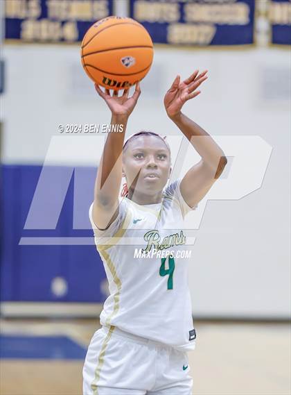 Thumbnail 2 in Grayson vs. IMG Academy (MLK Day Classic) photogallery.