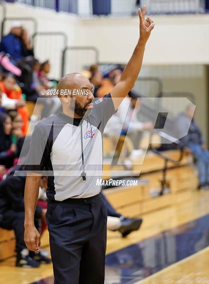 Thumbnail 3 in Grayson vs. IMG Academy (MLK Day Classic) photogallery.