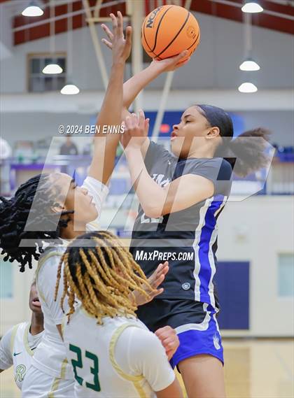 Thumbnail 2 in Grayson vs. IMG Academy (MLK Day Classic) photogallery.