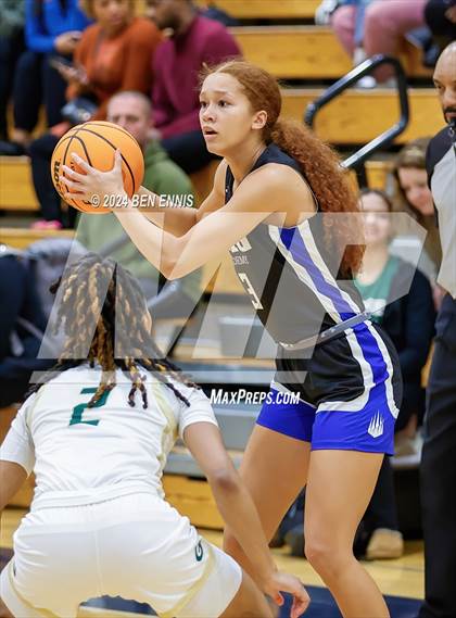 Thumbnail 2 in Grayson vs. IMG Academy (MLK Day Classic) photogallery.