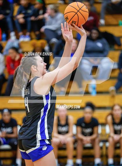 Thumbnail 2 in Grayson vs. IMG Academy (MLK Day Classic) photogallery.