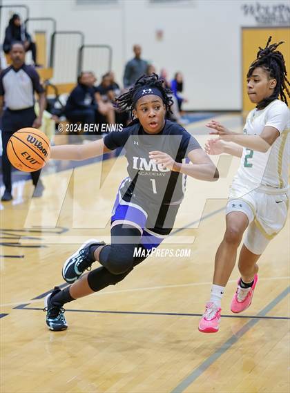 Thumbnail 1 in Grayson vs. IMG Academy (MLK Day Classic) photogallery.