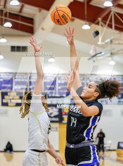 Thumbnail 2 in Grayson vs. IMG Academy (MLK Day Classic) photogallery.