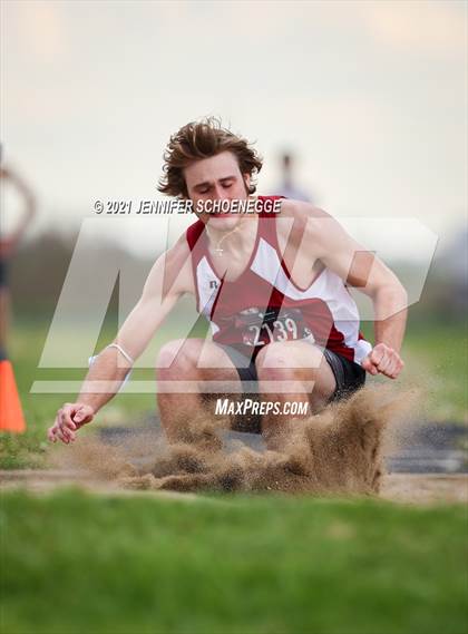 Thumbnail 1 in KHSAA North Central Track Conference Championship photogallery.