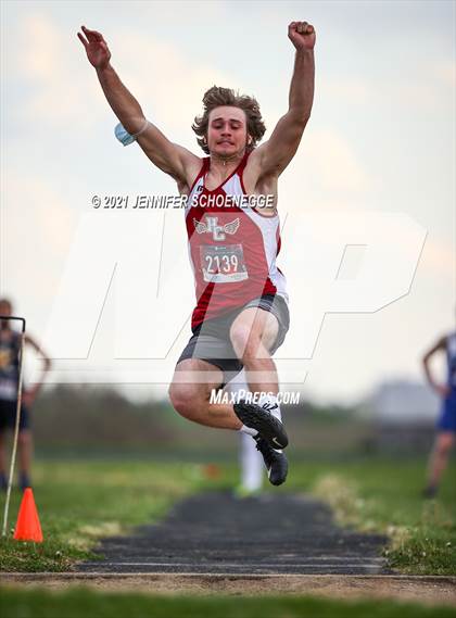 Thumbnail 3 in KHSAA North Central Track Conference Championship photogallery.