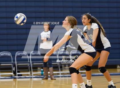 Thumbnail 3 in Rio Americano @ Vista del Lago photogallery.