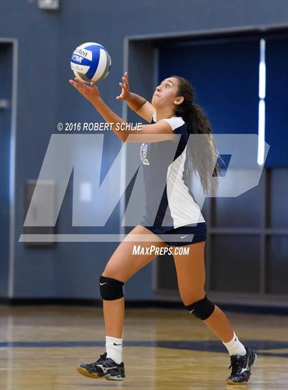 Thumbnail 3 in Rio Americano @ Vista del Lago photogallery.