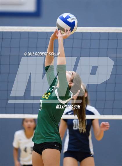 Thumbnail 2 in Rio Americano @ Vista del Lago photogallery.