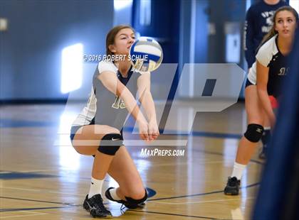 Thumbnail 3 in Rio Americano @ Vista del Lago photogallery.
