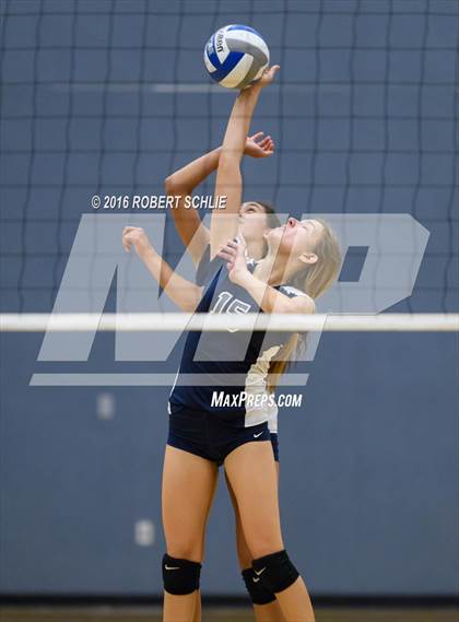 Thumbnail 3 in Rio Americano @ Vista del Lago photogallery.